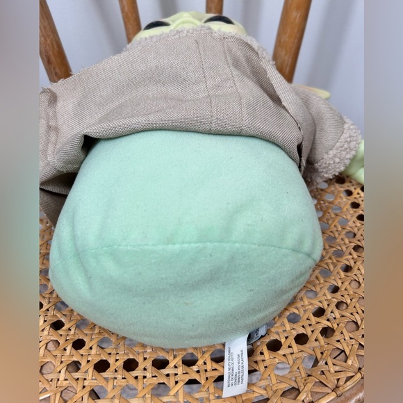 Star Wars Grogu/Baby Yoda plush toy, Collectible squishy doll - Picture 8 of 10